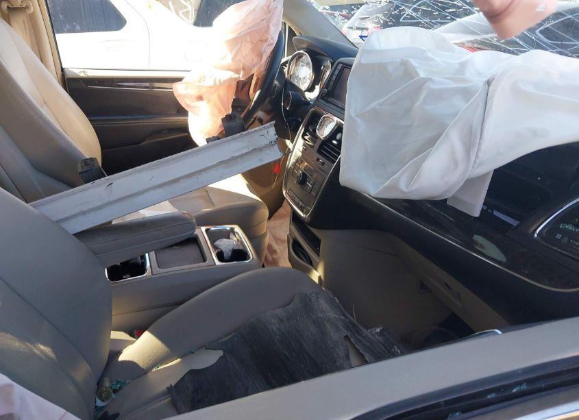 Photo 5 of 2015 Chrysler Town & COUNTRY TOURING (VIN 2C4RC1BG2FR673319)