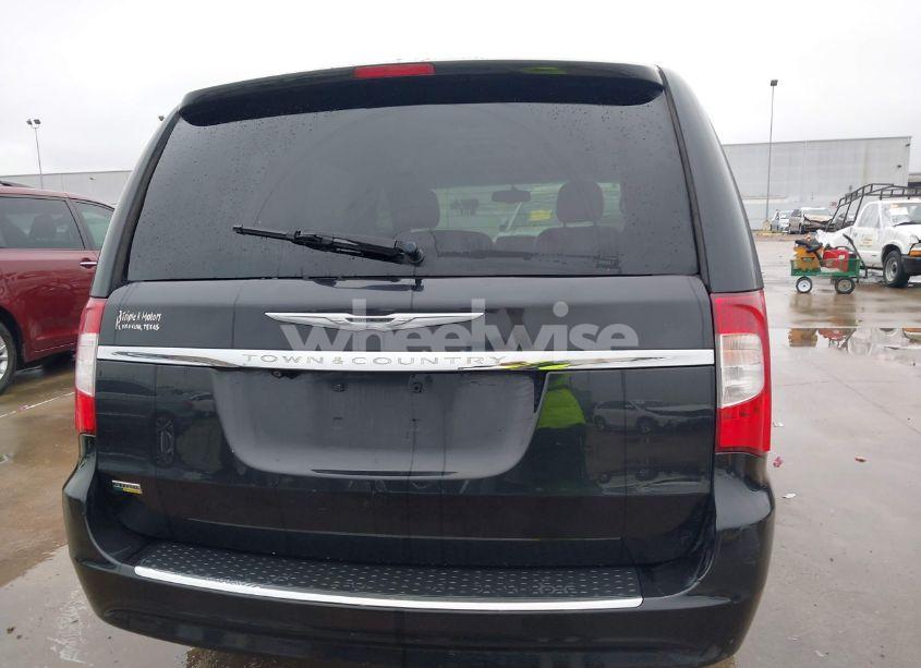 Photo 16 of 2015 Chrysler Town & COUNTRY TOURING (VIN 2C4RC1BG2FR696499)