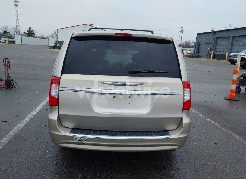 Photo 16 of 2015 Chrysler Town & COUNTRY TOURING (VIN 2C4RC1BG2FR699077)