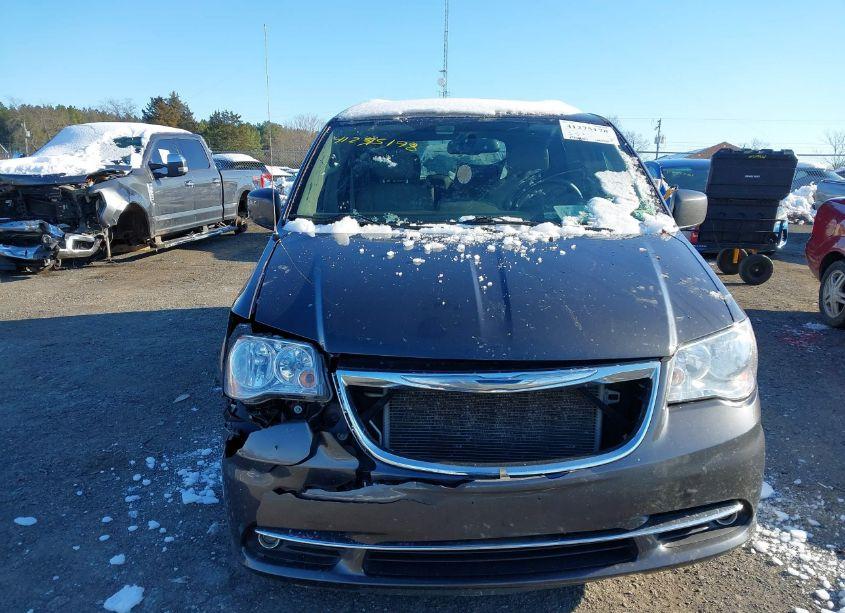 Photo 13 of 2016 Chrysler Town & COUNTRY TOURING (VIN 2C4RC1BG2GR105217)