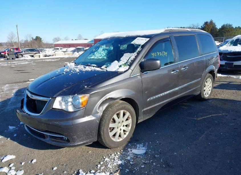 Photo 2 of 2016 Chrysler Town & COUNTRY TOURING (VIN 2C4RC1BG2GR105217)