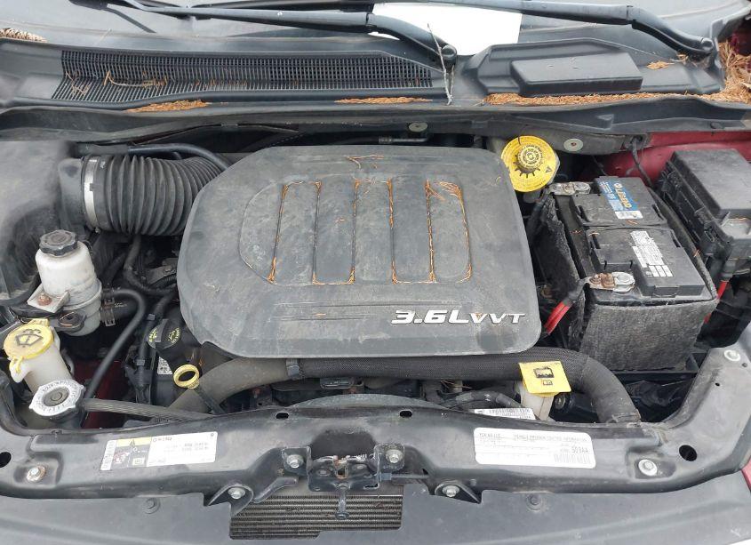 Photo 10 of 2016 Chrysler Town & COUNTRY TOURING (VIN 2C4RC1BG2GR112930)