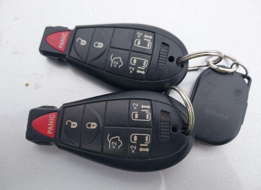 Photo 11 of 2016 Chrysler Town & COUNTRY TOURING (VIN 2C4RC1BG2GR112930)