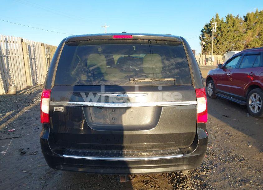 Photo 16 of 2016 Chrysler Town & COUNTRY TOURING (VIN 2C4RC1BG2GR120767)