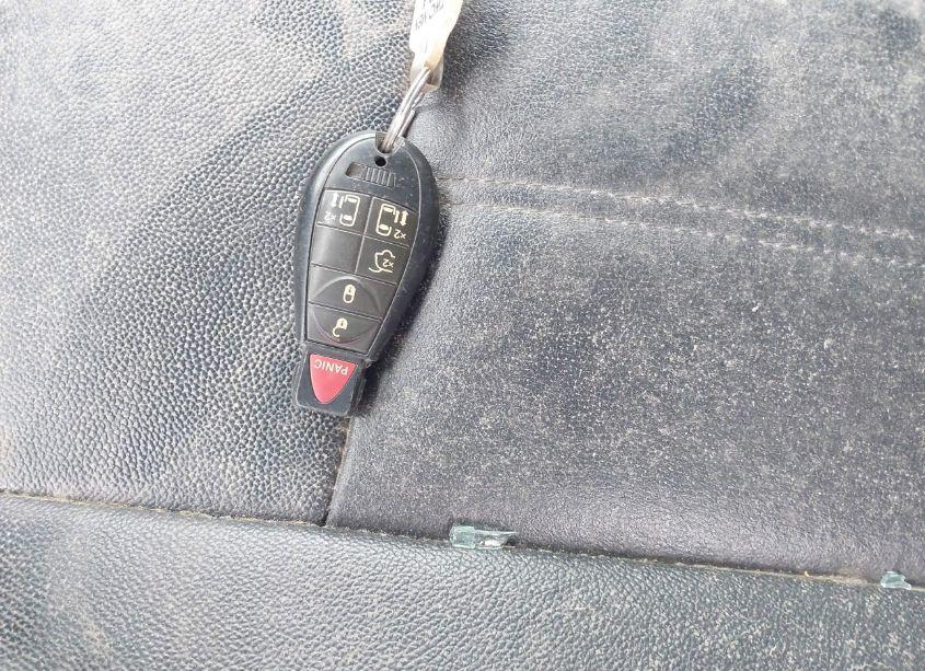 Photo 11 of 2016 Chrysler Town & COUNTRY TOURING (VIN 2C4RC1BG2GR166597)