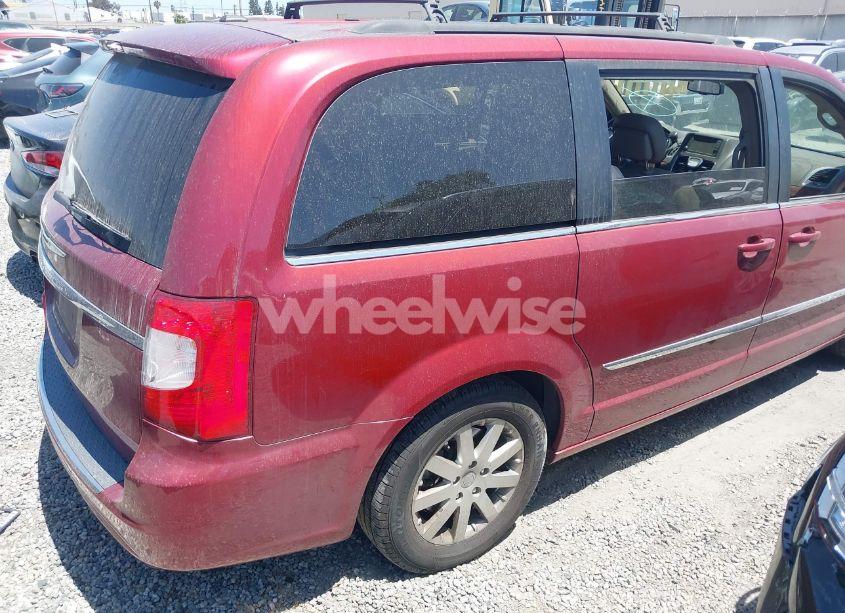 Photo 4 of 2016 Chrysler Town & COUNTRY TOURING (VIN 2C4RC1BG2GR230704)