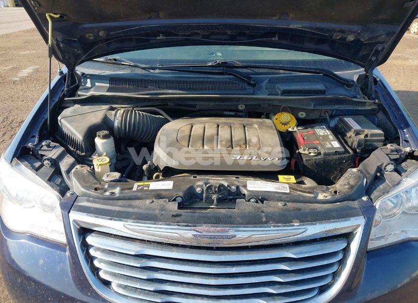 Photo 10 of 2016 Chrysler Town & COUNTRY TOURING (VIN 2C4RC1BG2GR246398)