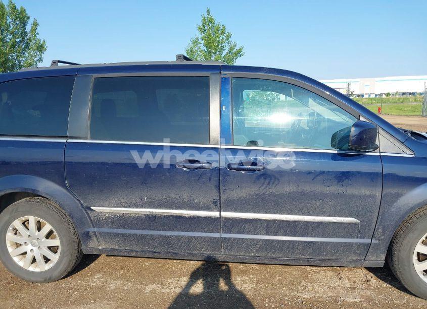 Photo 13 of 2016 Chrysler Town & COUNTRY TOURING (VIN 2C4RC1BG2GR246398)