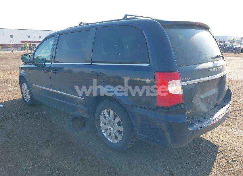 Photo 3 of 2016 Chrysler Town & COUNTRY TOURING (VIN 2C4RC1BG2GR246398)