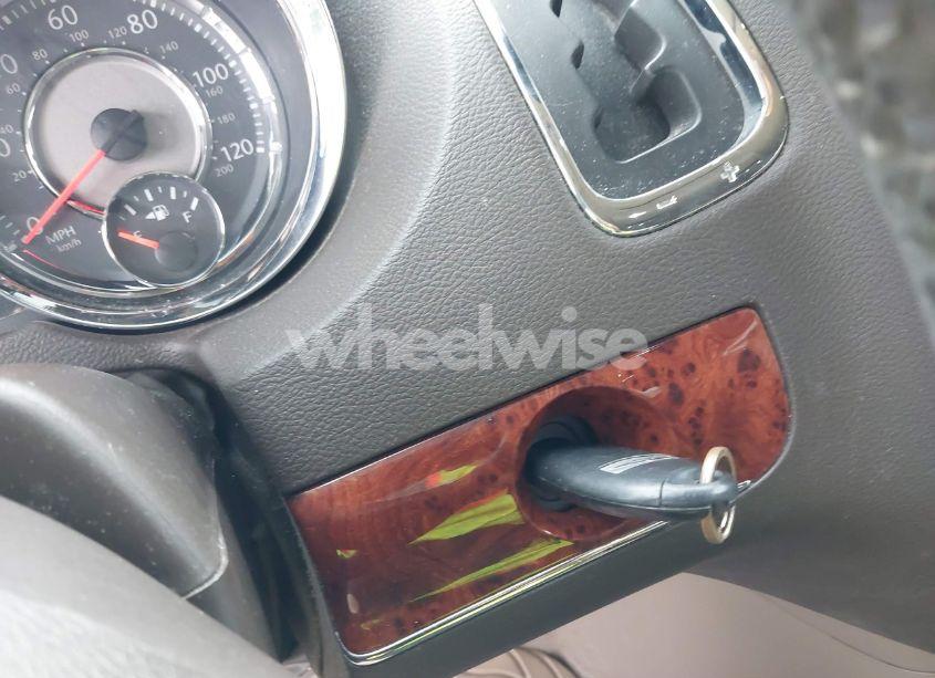 Photo 11 of 2016 Chrysler Town & COUNTRY TOURING (VIN 2C4RC1BG2GR253495)