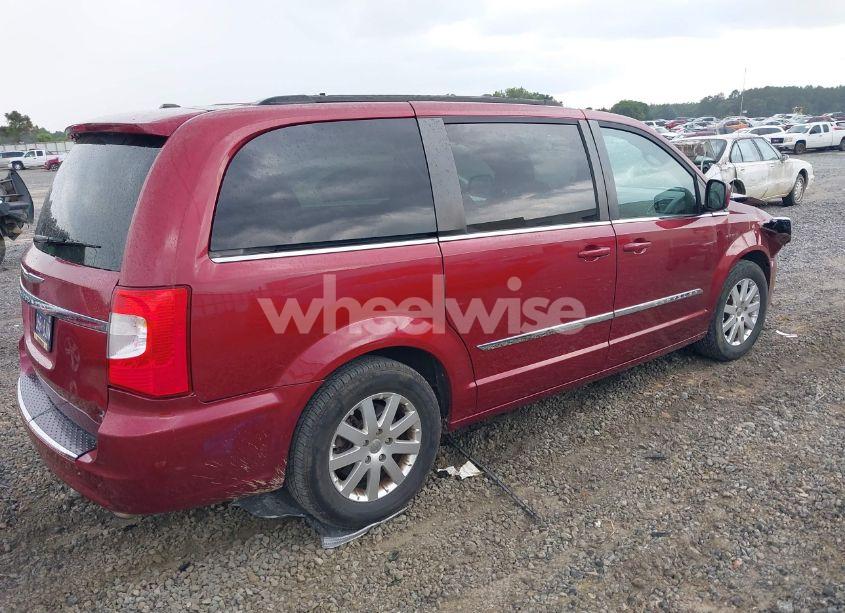 Photo 4 of 2016 Chrysler Town & COUNTRY TOURING (VIN 2C4RC1BG2GR253495)