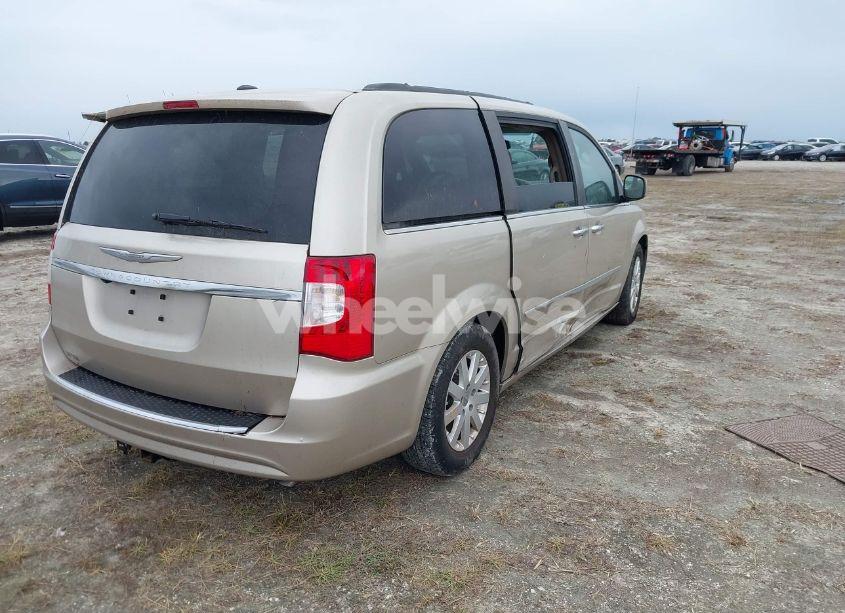 Photo 4 of 2016 Chrysler Town & COUNTRY TOURING (VIN 2C4RC1BG2GR254906)
