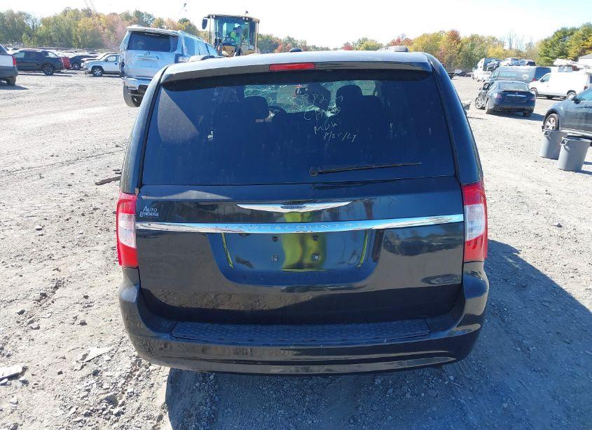 Photo 15 of 2016 Chrysler Town & COUNTRY TOURING (VIN 2C4RC1BG2GR261757)