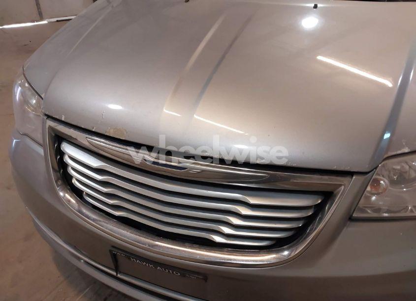 Photo 6 of 2016 Chrysler Town & COUNTRY TOURING (VIN 2C4RC1BG2GR280227)