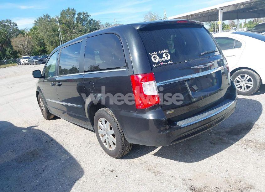 Photo 3 of 2016 Chrysler Town & COUNTRY TOURING (VIN 2C4RC1BG2GR281927)