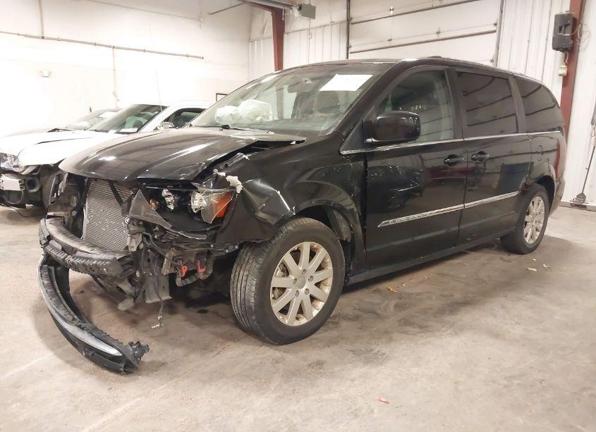 Photo 2 of 2016 Chrysler Town & COUNTRY TOURING (VIN 2C4RC1BG2GR289607)