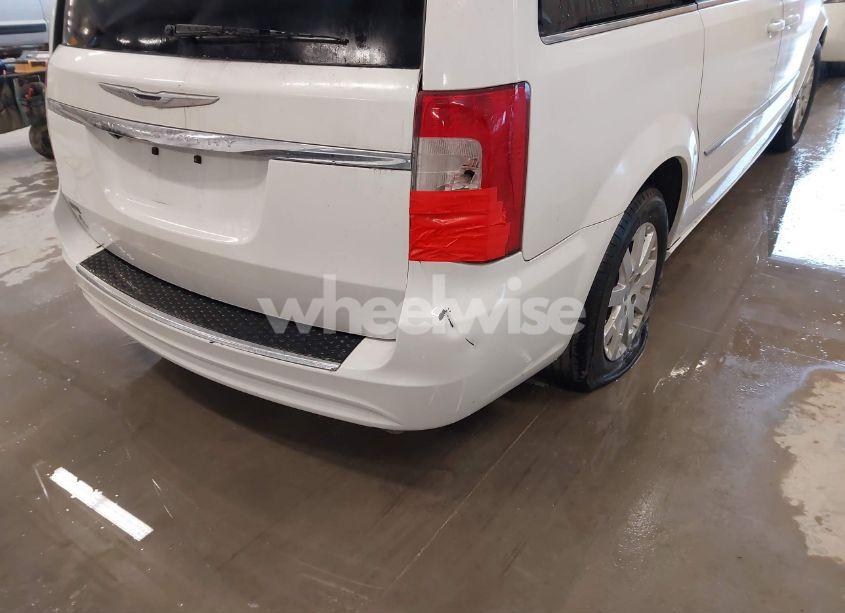 Photo 6 of 2016 Chrysler Town & COUNTRY TOURING (VIN 2C4RC1BG2GR291678)