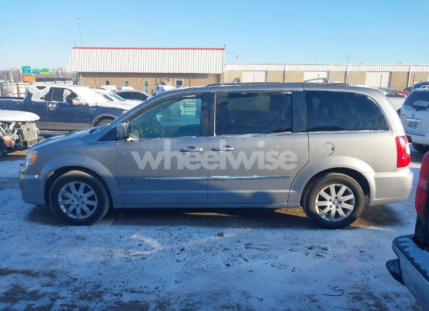 Photo 14 of 2016 Chrysler Town & COUNTRY TOURING (VIN 2C4RC1BG2GR301674)