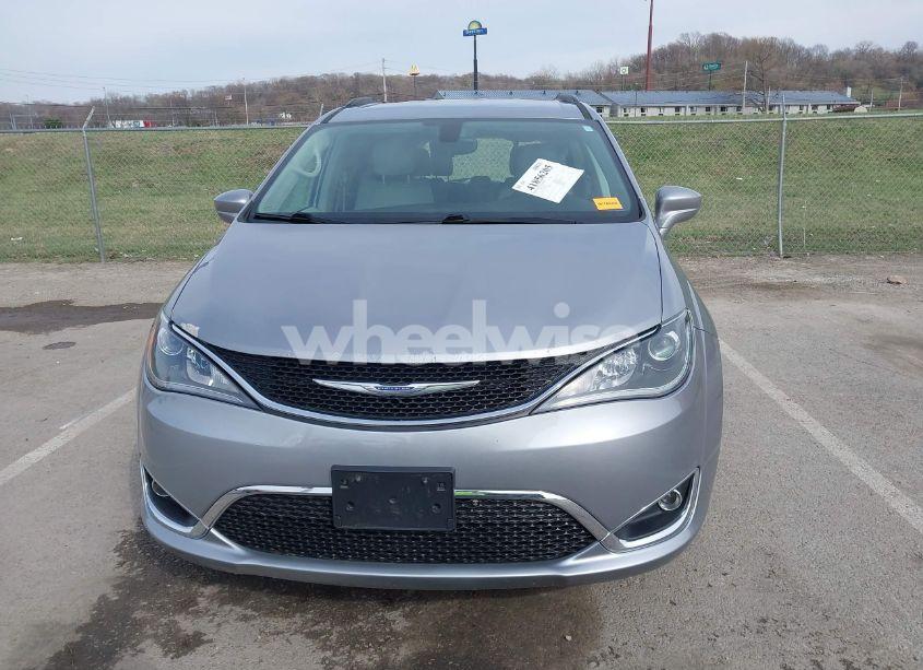 Photo 12 of 2017 Chrysler Pacifica TOURING-L (VIN 2C4RC1BG2HR503660)