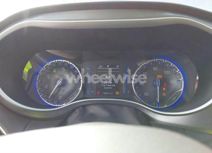 Photo 7 of 2017 Chrysler Pacifica TOURING-L (VIN 2C4RC1BG2HR503660)