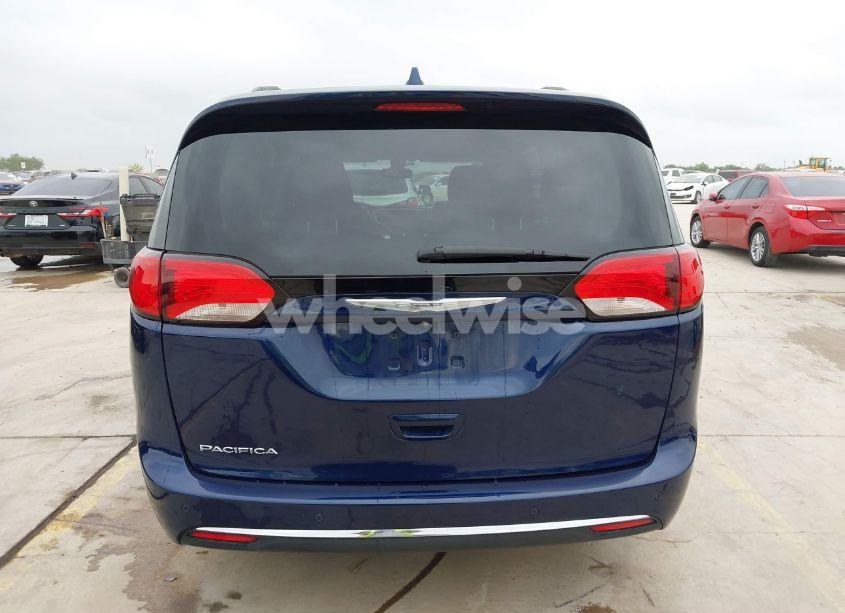 Photo 16 of 2017 Chrysler Pacifica TOURING L (VIN 2C4RC1BG2HR526422)