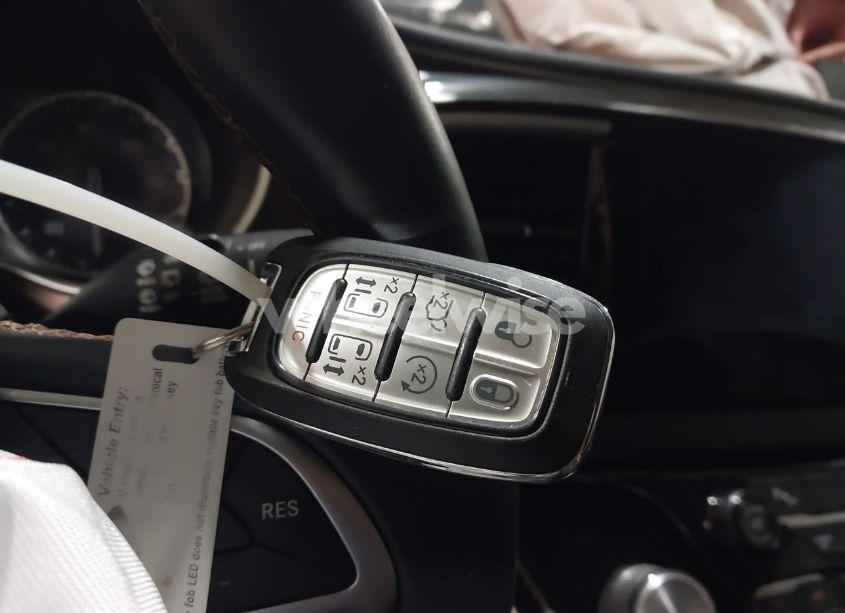 Photo 11 of 2017 Chrysler Pacifica TOURING-L (VIN 2C4RC1BG2HR593473)