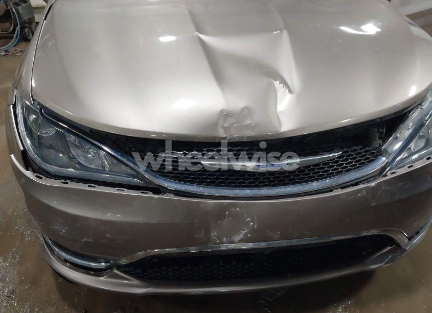 Photo 6 of 2017 Chrysler Pacifica TOURING-L (VIN 2C4RC1BG2HR593473)