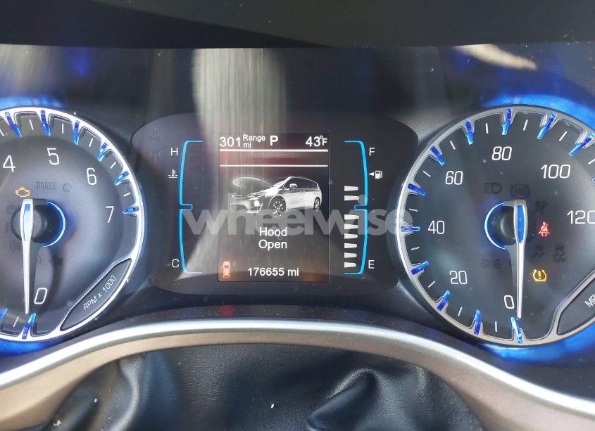 Photo 7 of 2017 Chrysler Pacifica TOURING-L (VIN 2C4RC1BG2HR609056)