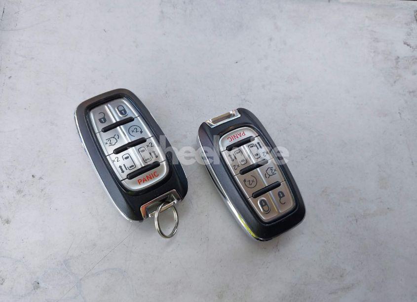 Photo 11 of 2017 Chrysler Pacifica TOURING-L (VIN 2C4RC1BG2HR642106)