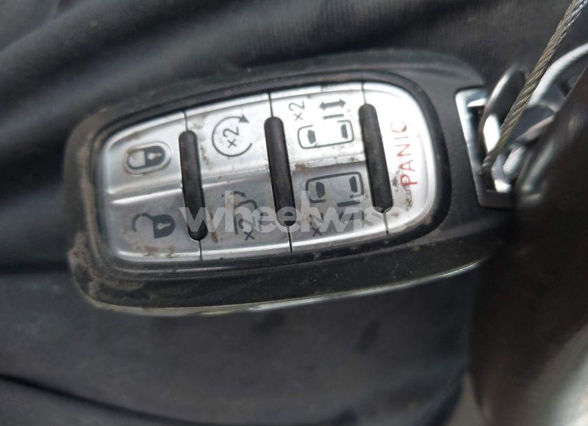 Photo 11 of 2017 Chrysler Pacifica TOURING-L (VIN 2C4RC1BG2HR688499)