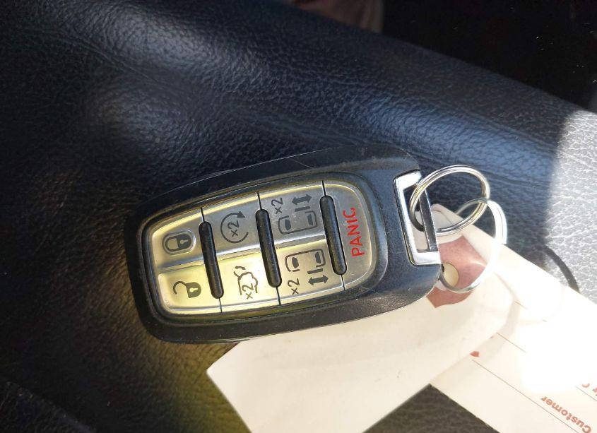 Photo 11 of 2017 Chrysler Pacifica TOURING-L (VIN 2C4RC1BG2HR702384)