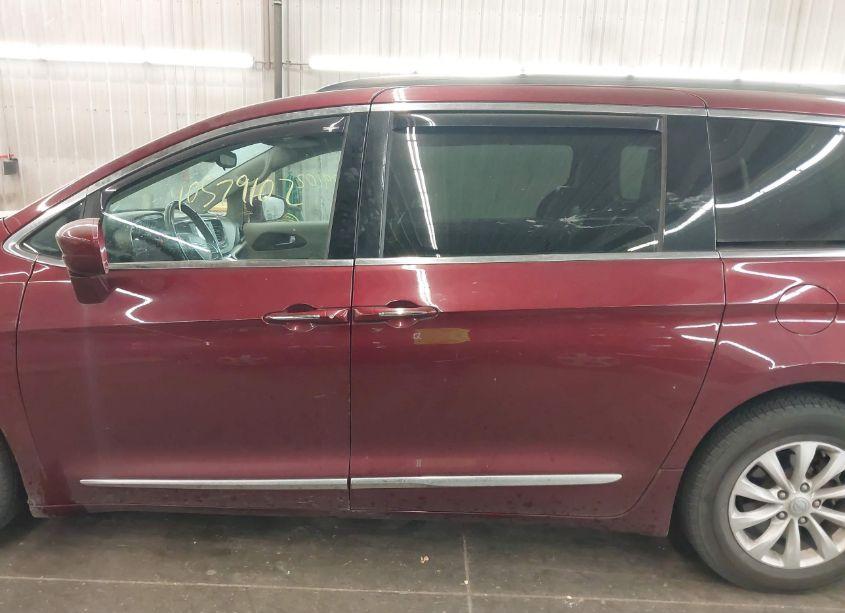 Photo 15 of 2017 Chrysler Pacifica TOURING-L (VIN 2C4RC1BG2HR703065)