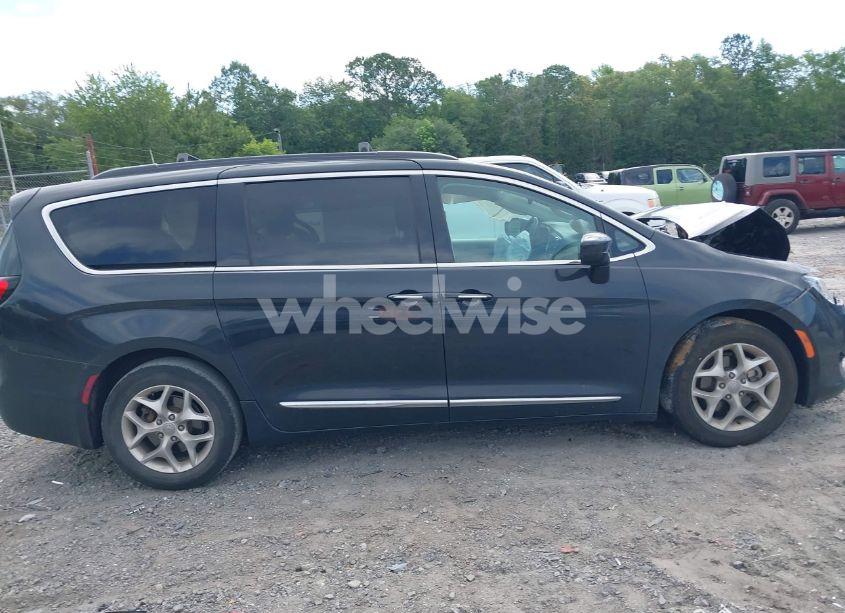 Photo 13 of 2017 Chrysler Pacifica TOURING-L (VIN 2C4RC1BG2HR794726)