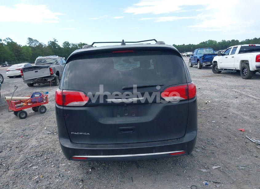 Photo 16 of 2017 Chrysler Pacifica TOURING-L (VIN 2C4RC1BG2HR794726)