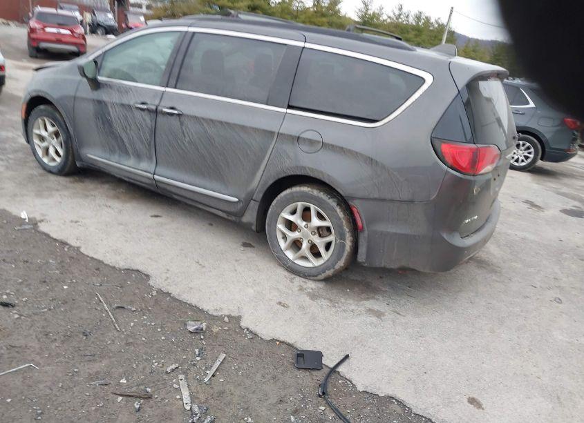 Photo 3 of 2017 Chrysler Pacifica TOURING-L (VIN 2C4RC1BG2HR831547)