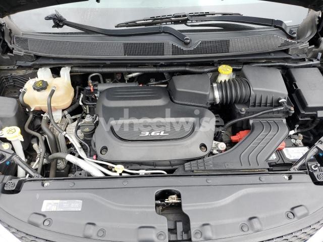 Photo 13 of 2018 CHRYSLER PACIFICA TOURING L (VIN 2C4RC1BG2JR114345)