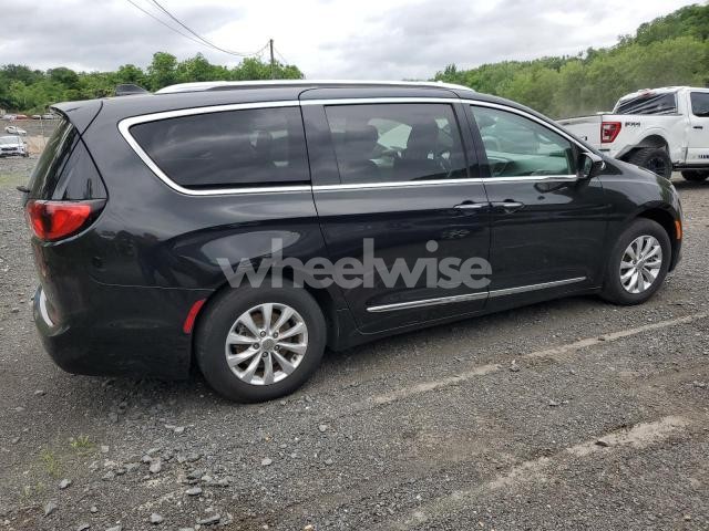 Photo 6 of 2018 CHRYSLER PACIFICA TOURING L (VIN 2C4RC1BG2JR114345)