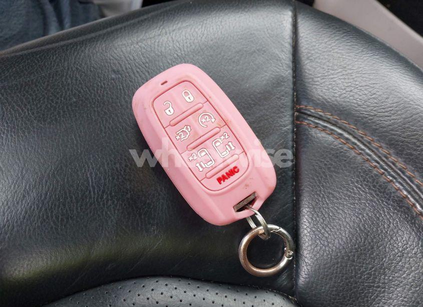 Photo 11 of 2018 Chrysler Pacifica TOURING L (VIN 2C4RC1BG2JR158779)