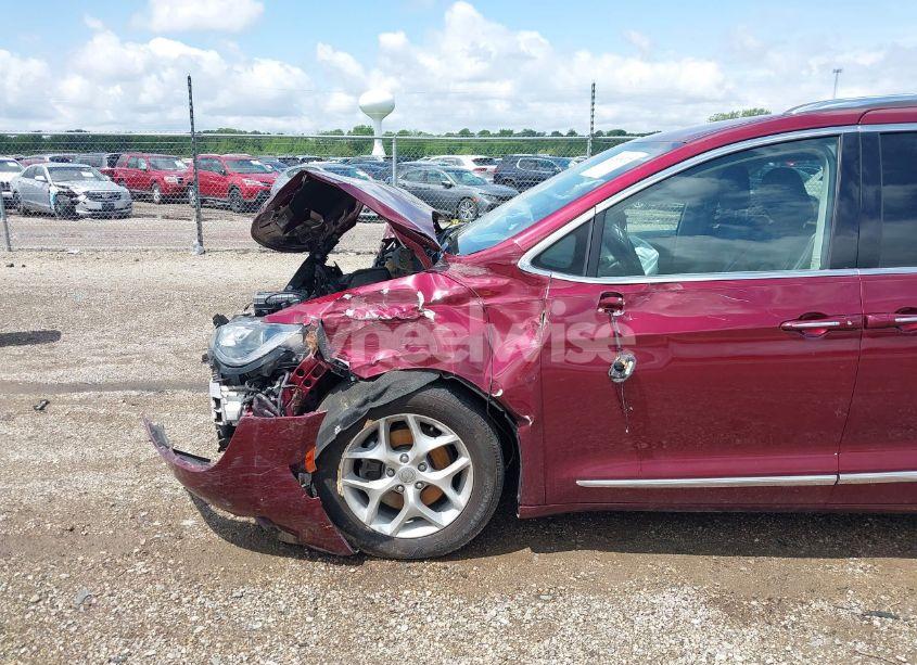 Photo 6 of 2018 Chrysler Pacifica TOURING L (VIN 2C4RC1BG2JR158779)