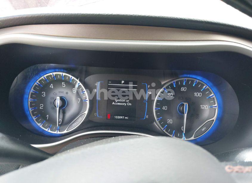 Photo 7 of 2018 Chrysler Pacifica TOURING L (VIN 2C4RC1BG2JR158779)