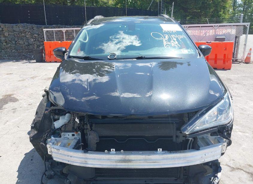 Photo 12 of 2018 Chrysler Pacifica TOURING L (VIN 2C4RC1BG2JR280316)