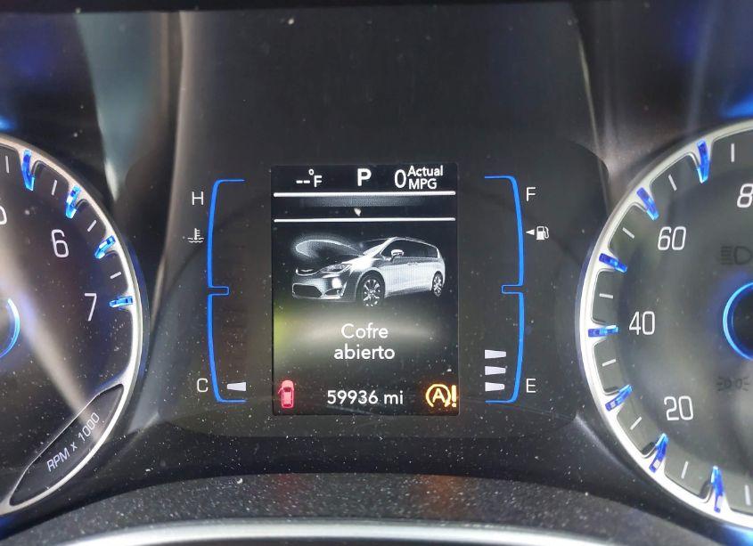 Photo 7 of 2018 Chrysler Pacifica TOURING L (VIN 2C4RC1BG2JR280316)