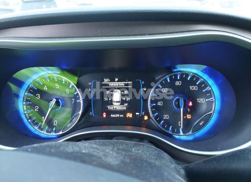 Photo 7 of 2019 Chrysler Pacifica TOURING L (VIN 2C4RC1BG2KR526198)