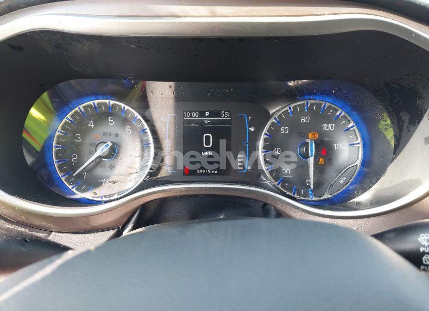 Photo 7 of 2019 Chrysler Pacifica TOURING L (VIN 2C4RC1BG2KR721332)