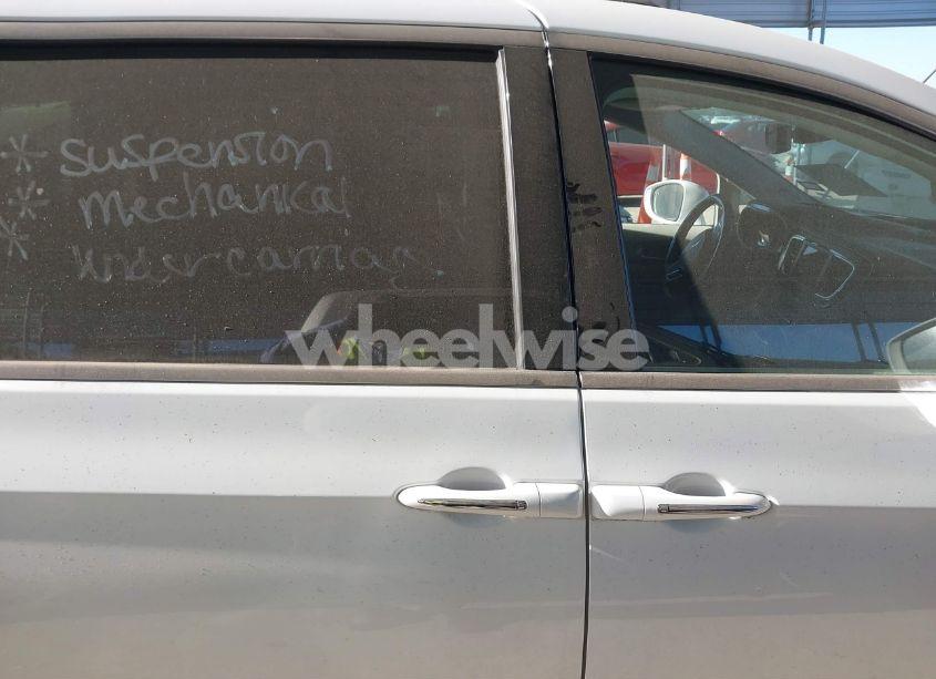 Photo 13 of 2020 Chrysler Pacifica TOURING L (VIN 2C4RC1BG2LR117913)