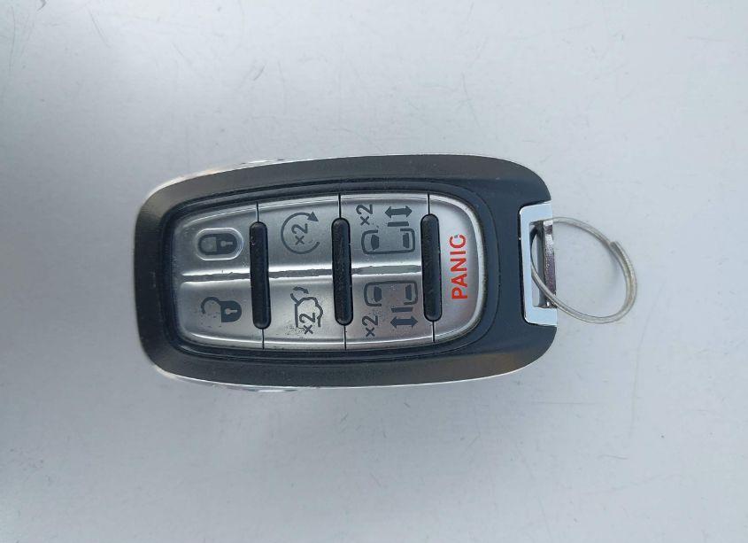 Photo 11 of 2020 Chrysler Pacifica TOURING L (VIN 2C4RC1BG2LR284367)