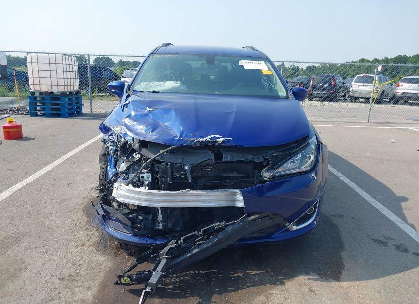 Photo 13 of 2020 Chrysler Pacifica TOURING L (VIN 2C4RC1BG2LR284367)