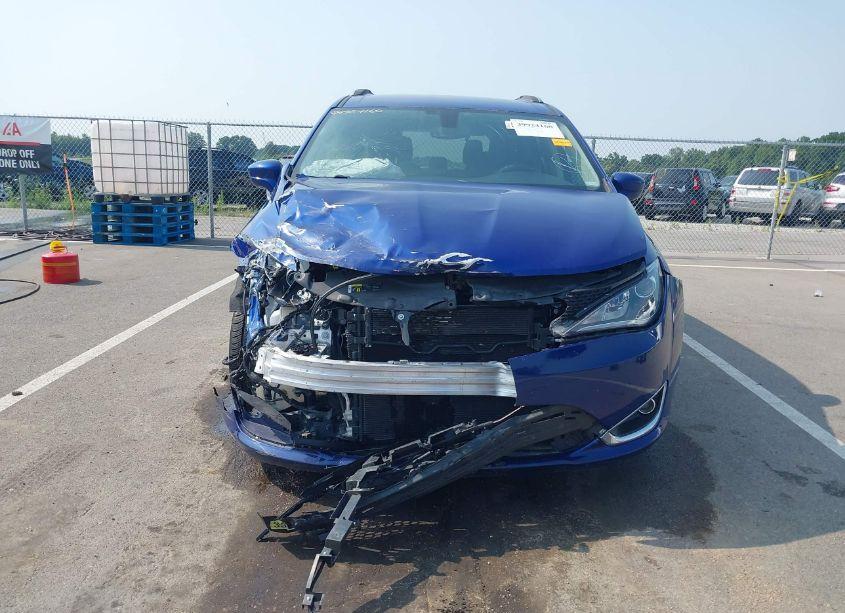 Photo 6 of 2020 Chrysler Pacifica TOURING L (VIN 2C4RC1BG2LR284367)