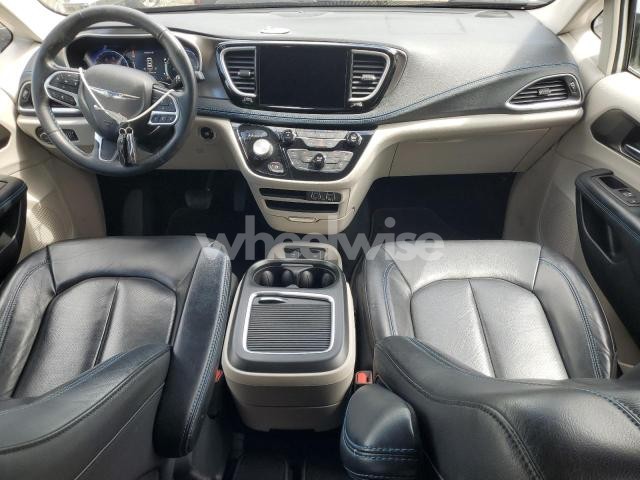 Photo 6 of 2021 CHRYSLER PACIFICA TOURING L (VIN 2C4RC1BG2MR576201)