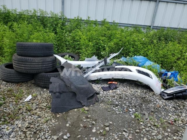 Photo 7 of 2021 CHRYSLER PACIFICA TOURING L (VIN 2C4RC1BG2MR576201)